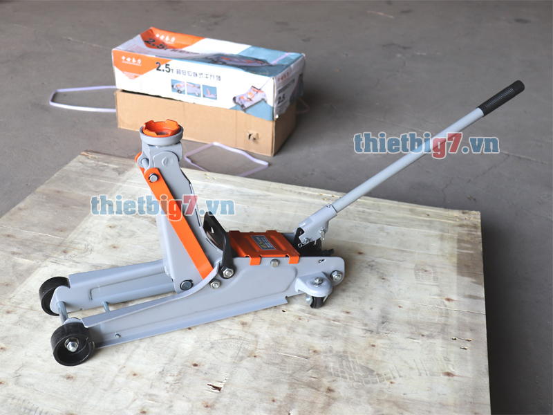 Kích cá sấu mini 2.5 tấn kich-ca-sau-mini-2,5-tan_2