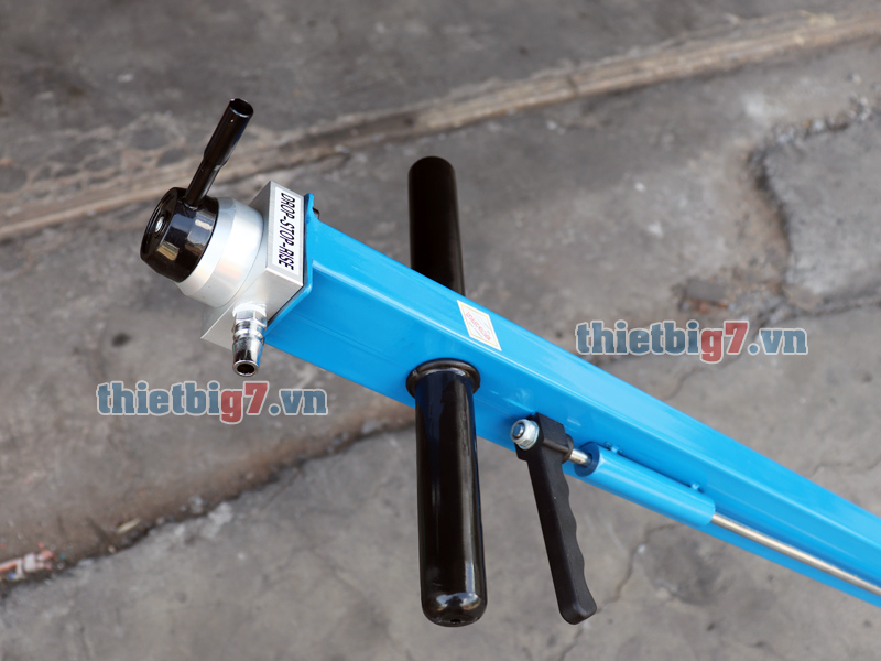 Tay điều khiển nâng lên hạn xuống của đội 2 tầng dùng hơi 40/80 tấn Tay điều khiển nâng lên hạn xuống của đội 2 tầng dùng hơi 40/80 tấn