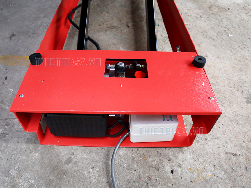 Bàn Nâng Xe Máy Lộc Phát Tiêu Chuẩn Hãng ( Lắp Dương Nền ) - Được thiết kế sử dụng bộ nguồn nhập khẩu, sử dụng bền bỉ và tuổi thọ cao