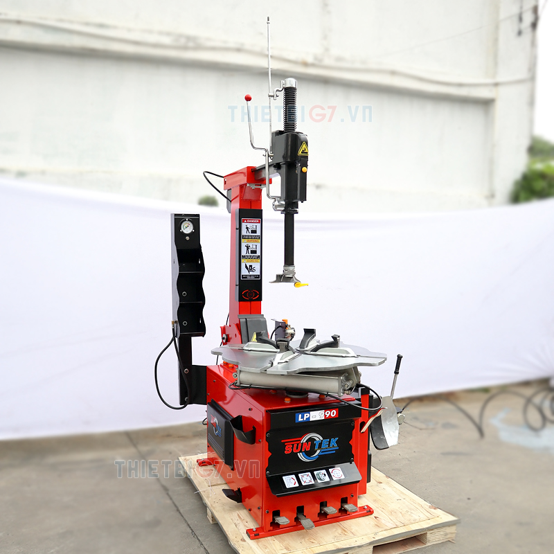 Hình ảnh thực tế máy tháo vỏ xe SunTek LP-990 Hình ảnh thực tế máy tháo vỏ xe SunTek LP-990
