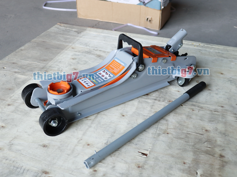 Kích cá sấu mini 2.5 tấn kich-ca-sau-mini-2,5-tan_3