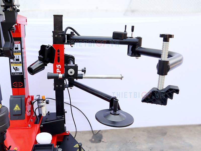 Cần phụ hổ trợ tỳ đè lốp Cần phụ hổ trợ tỳ đè lốp
